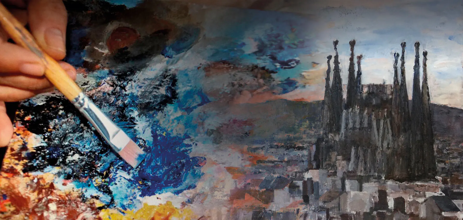 Una mano con pincel sobre la paleta de colores, que se funde con un óleo de la Sagrada Família